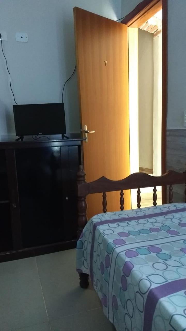 Cariboni 호텔 과루자 외부 사진